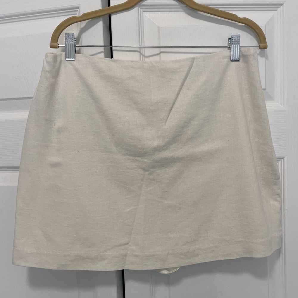 A&F White Scarlett Linen-Blend Mini Skort Size Large